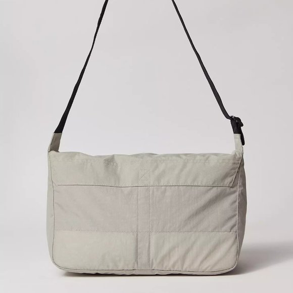 NWT Baggu Sport Messenger Bag - Grey - Picture 5 of 6